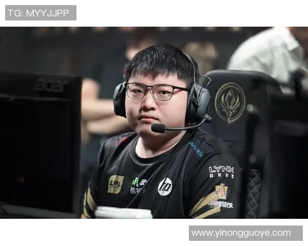 RNG在全球挑战赛中的团队协作表现分析与点评 RNG在全球挑战赛中的团队协作表现分析与点评